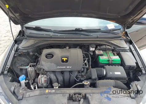 2017 Hyundai Elantra Se z USA, uszkodzony, nr VIN 5NPD84LF8HH026443